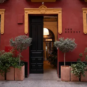 The Honest & Hotel Sevilla